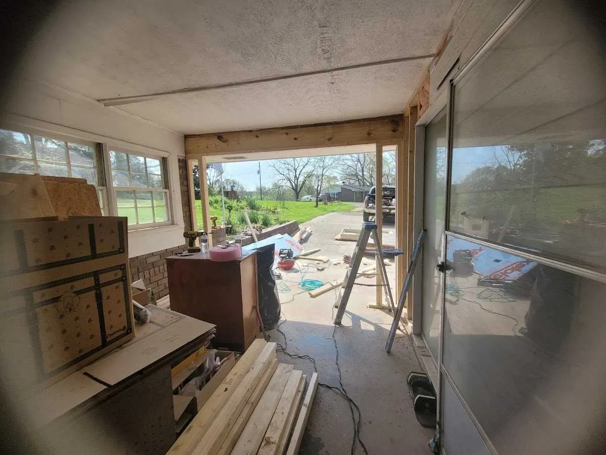 Air movers and dehumidifier for Drying & Dehumidification in Norwalk